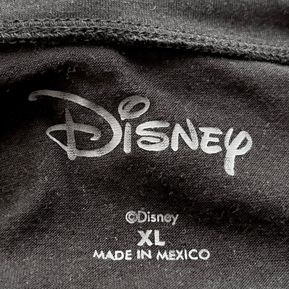 VGUC XL Disney Alice in Wonderland Sketch Sublimated Muscle Top - Picture 5 of 6